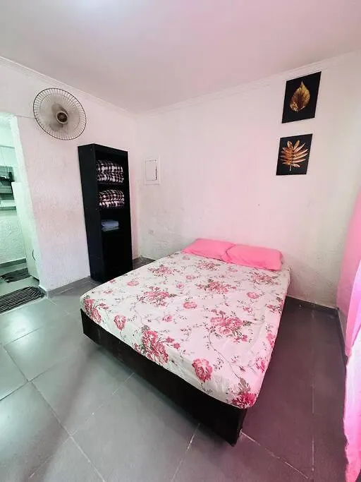 Apartamento Aconchegante Mobiliado, Zn - Cod 02 Sao Paulo 0*,