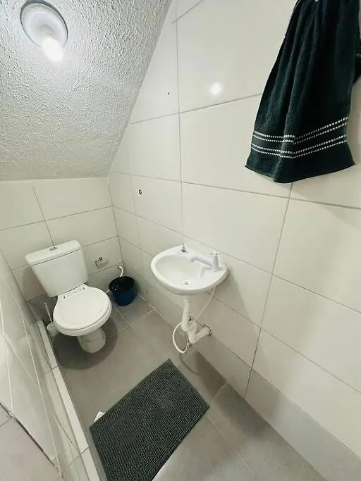 Apartamento Aconchegante Mobiliado, Zn - Cod 02 Sao Paulo Apartment